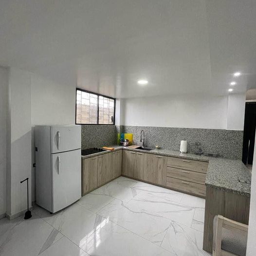 CENTRAL SALINAS FIRST FLOOR 2 BLOCKS FROM THE SEA — photo 5