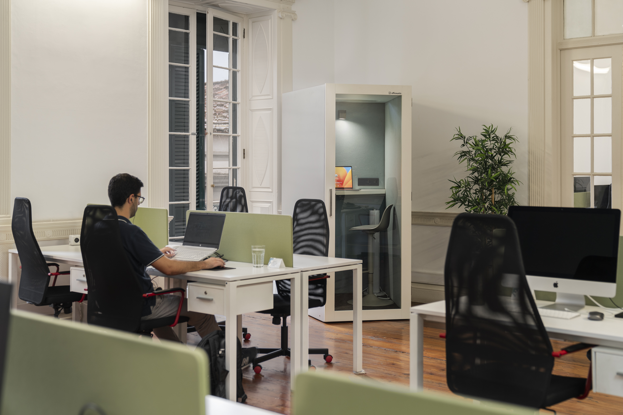 Cowork Funchal coworking — photo 2